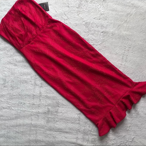 NWT Michael Costello x Revolve Ericka Strapless Red Lace Shirred Ruffle Dress XS - Picture 1 of 13